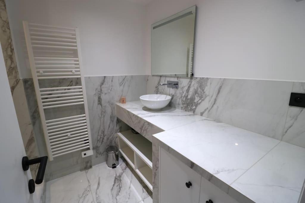 Apartmán Cocon Neuf - Coeur Du 11E Paříž Exteriér fotografie